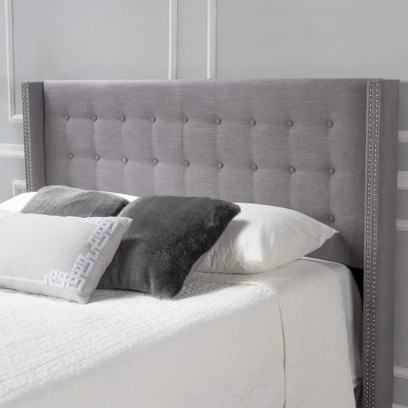 Tête de lit réglable en tissu avec oreilles et garniture cloutée
