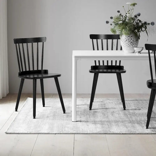 Chaise de salle à manger (à dossier à barreaux)